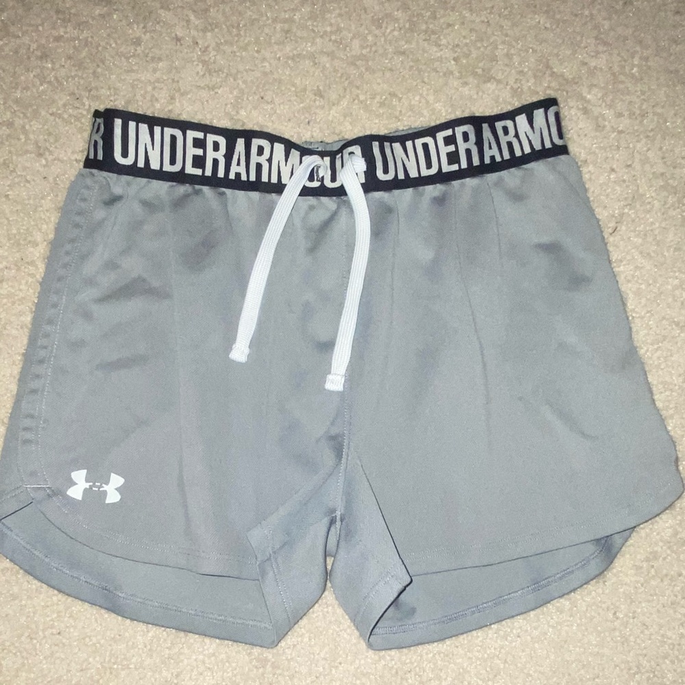 Grey Under Armour shorts
